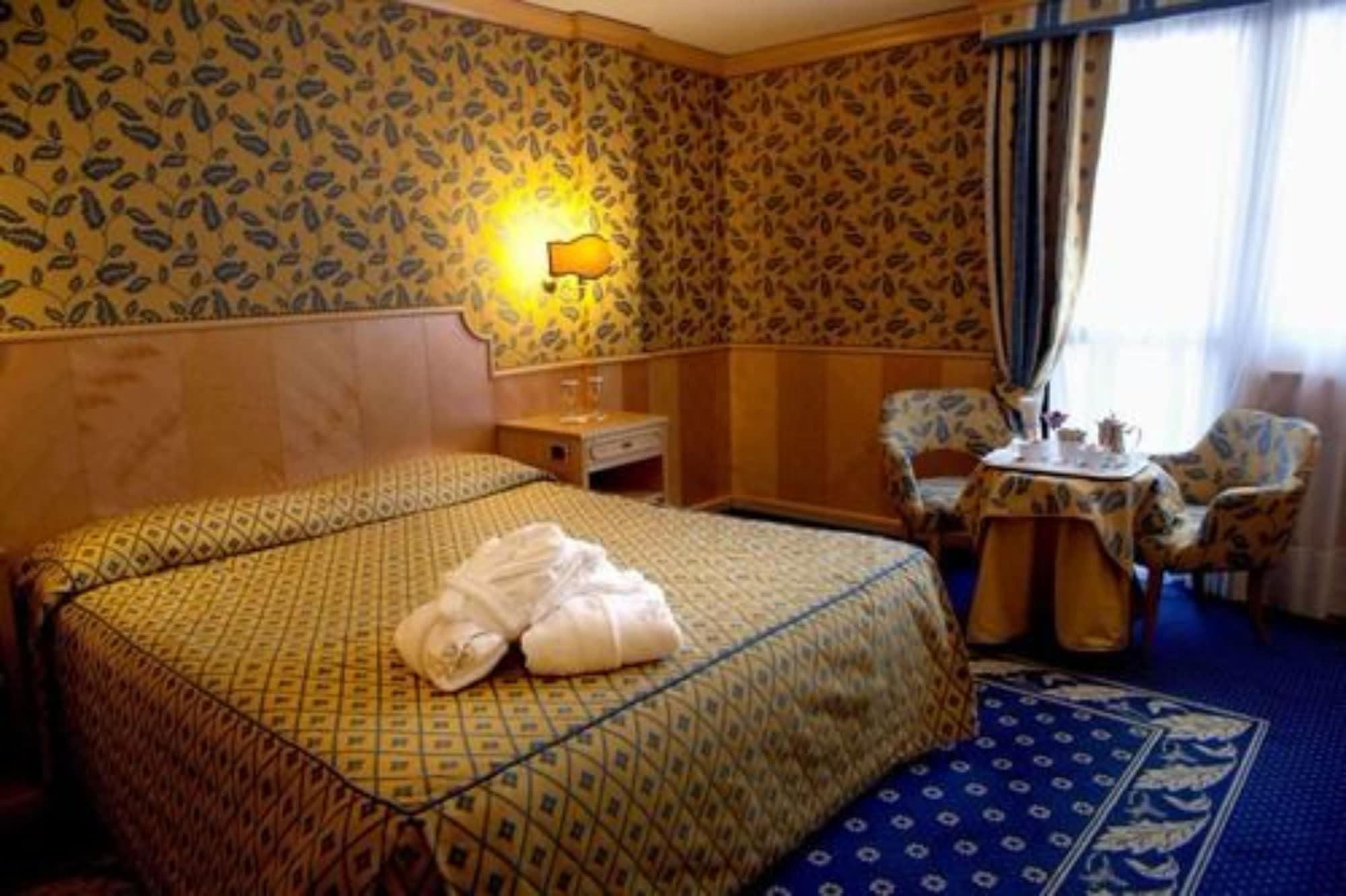 Hotel Spinale Madonna Esterno foto