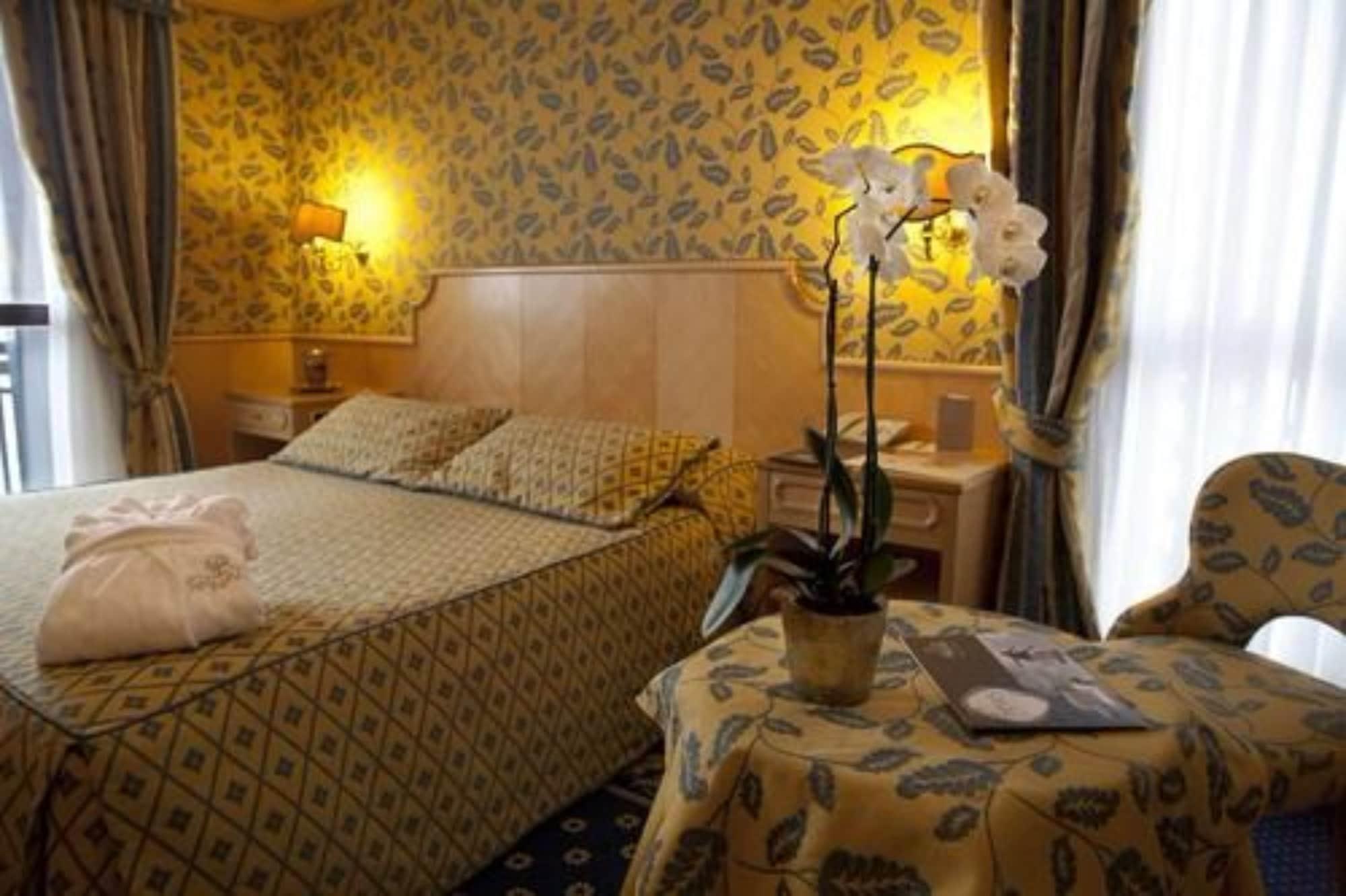 Hotel Spinale Madonna Esterno foto