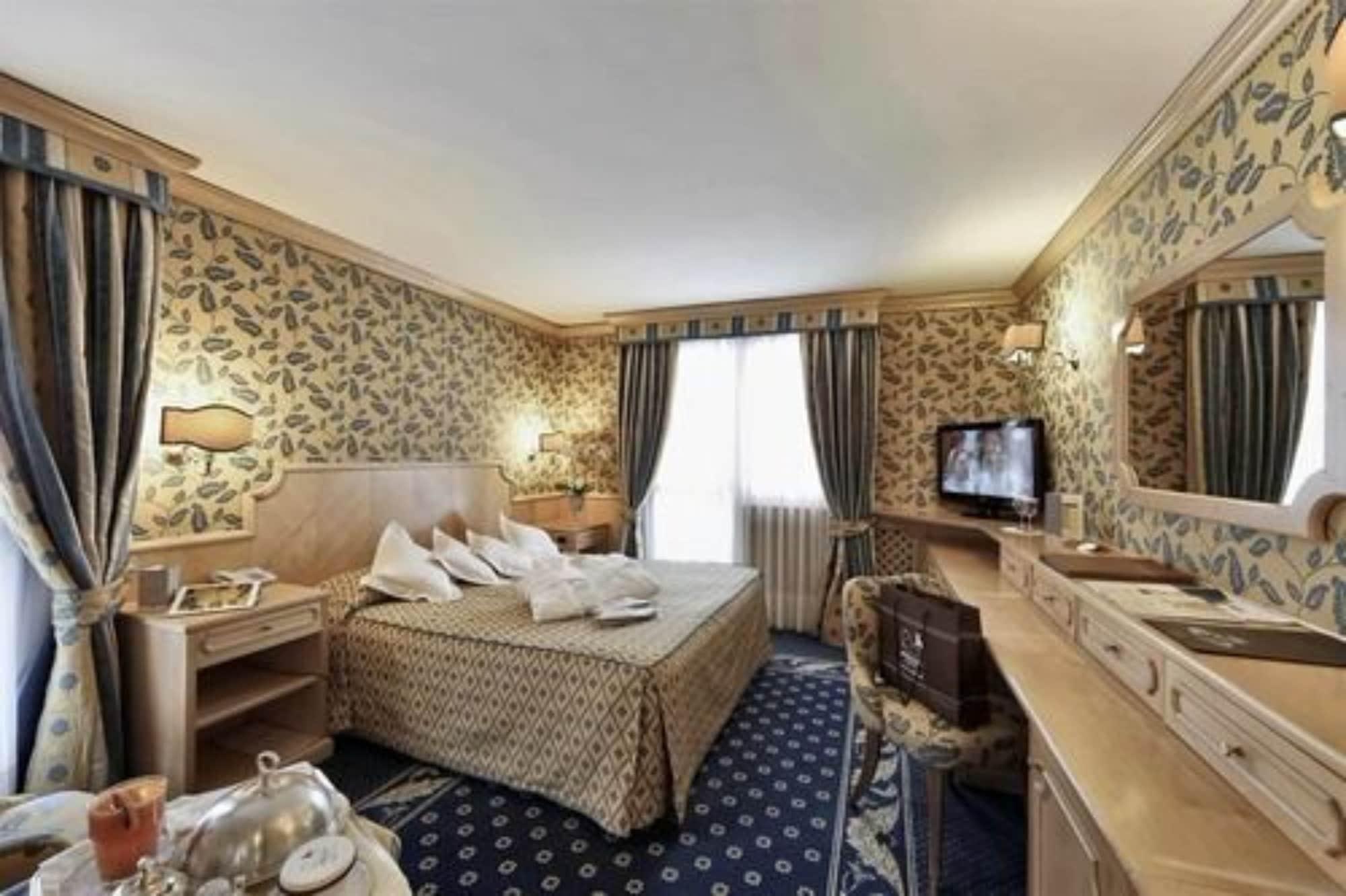 Hotel Spinale Madonna Esterno foto
